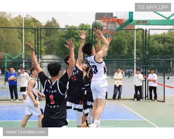 以篮球精神凝聚青春力量共筑团队梦想奋勇拼搏迎接辉煌未来