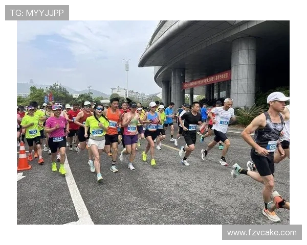 体育精神与竞技风采融合发展推动全民健身与专业赛事共赢新局面