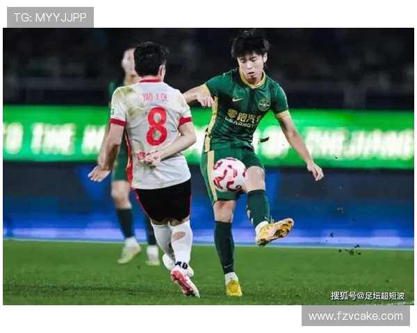 中超联赛新赛季前瞻：各队新援亮相，争冠格局悄然变化