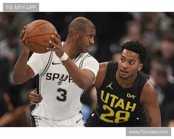 爵士队与开拓者展开激烈对决 双方拼搏激烈谁能笑到最后