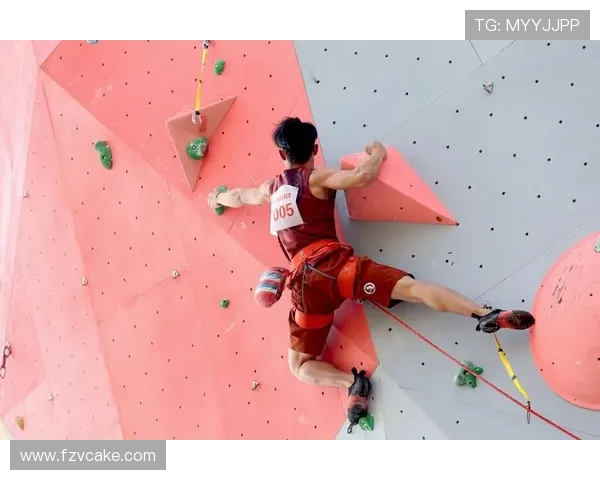 深入分析上海攀岩队中路突破战术的核心要素与应用技巧 深入分析上海攀岩队中路突破战术的核心要素与应用技巧
