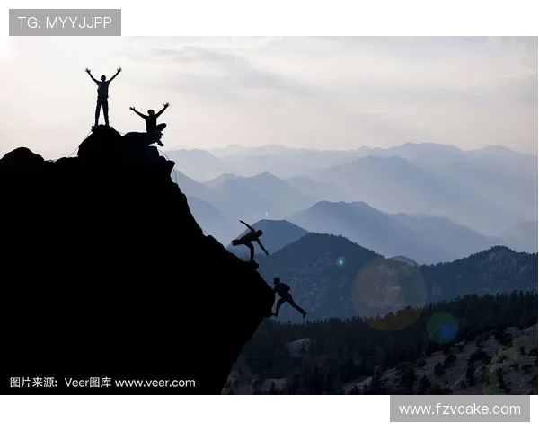 西安攀岩队意识对比探讨与团队协作能力提升分析