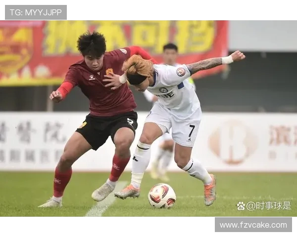 重庆足球队灵活性创新高引发热议展现球队新风貌与潜力