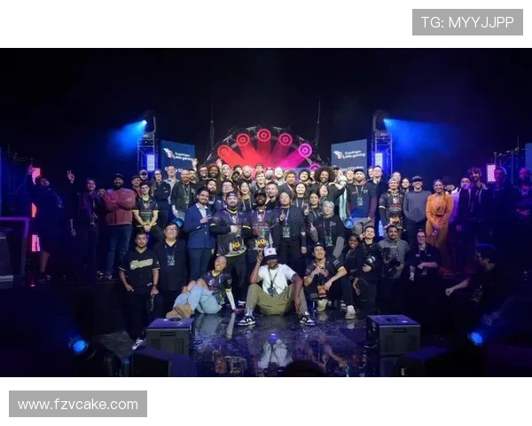 全球英雄联盟电竞盛宴见证顶尖战队巅峰对决燃爆赛场荣耀时刻 全球英雄联盟电竞盛宴见证顶尖战队巅峰对决燃爆赛场荣耀时刻